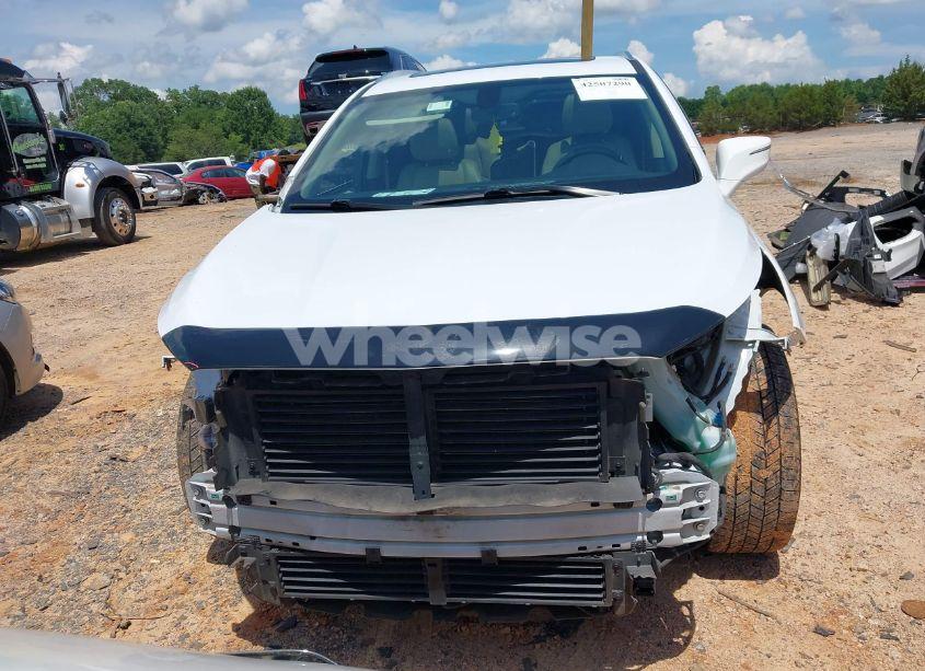 Photo 13 of 2019 Buick Enclave AWD ESSENCE (VIN 5GAEVAKW7KJ206770)