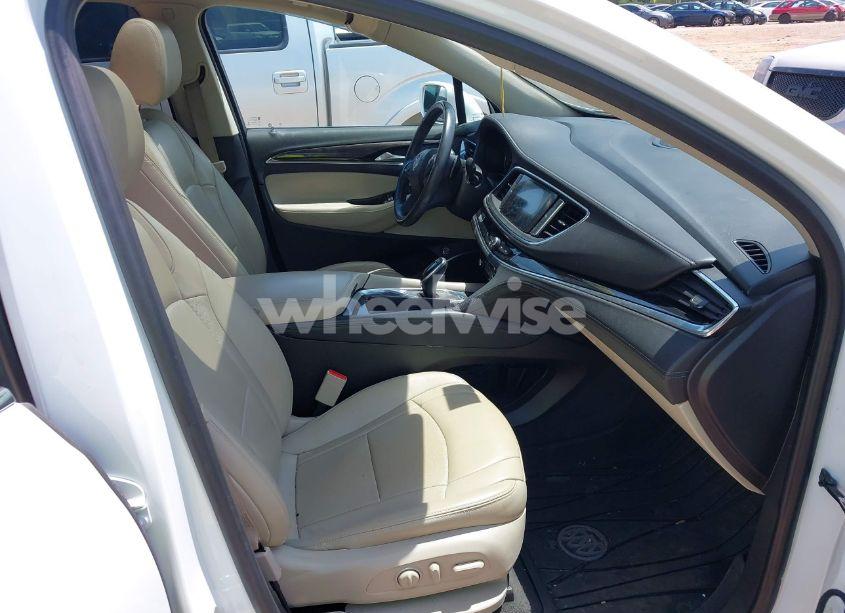 Photo 5 of 2019 Buick Enclave AWD ESSENCE (VIN 5GAEVAKW7KJ206770)