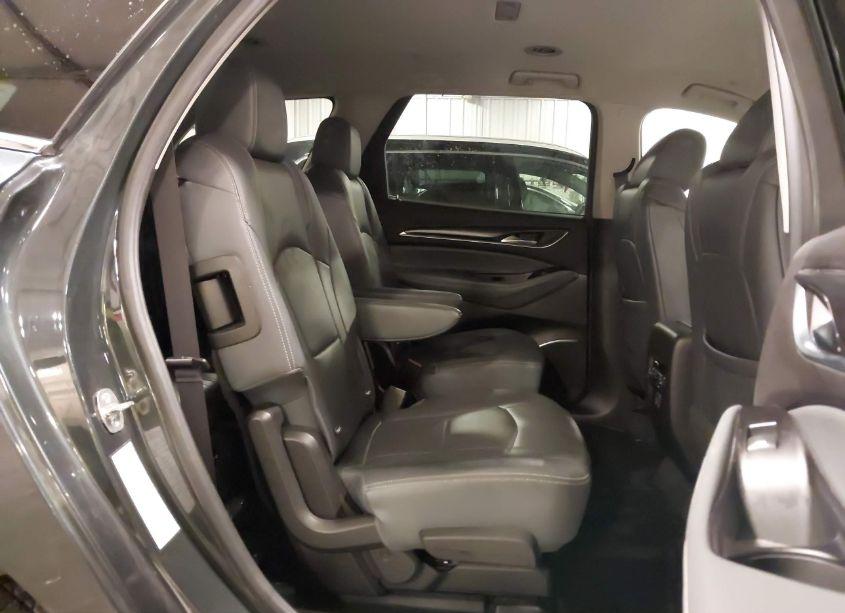 Photo 8 of 2019 Buick Enclave AWD ESSENCE (VIN 5GAEVAKW8KJ299766)