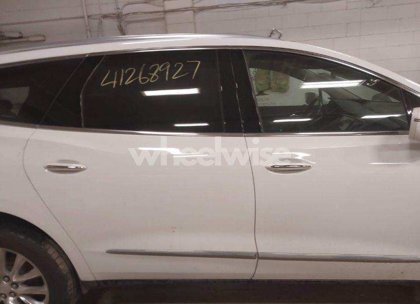 Photo 13 of 2019 Buick Enclave AWD ESSENCE (VIN 5GAEVAKW9KJ126760)