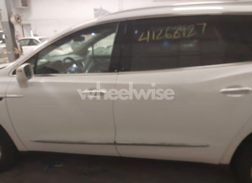 Photo 14 of 2019 Buick Enclave AWD ESSENCE (VIN 5GAEVAKW9KJ126760)