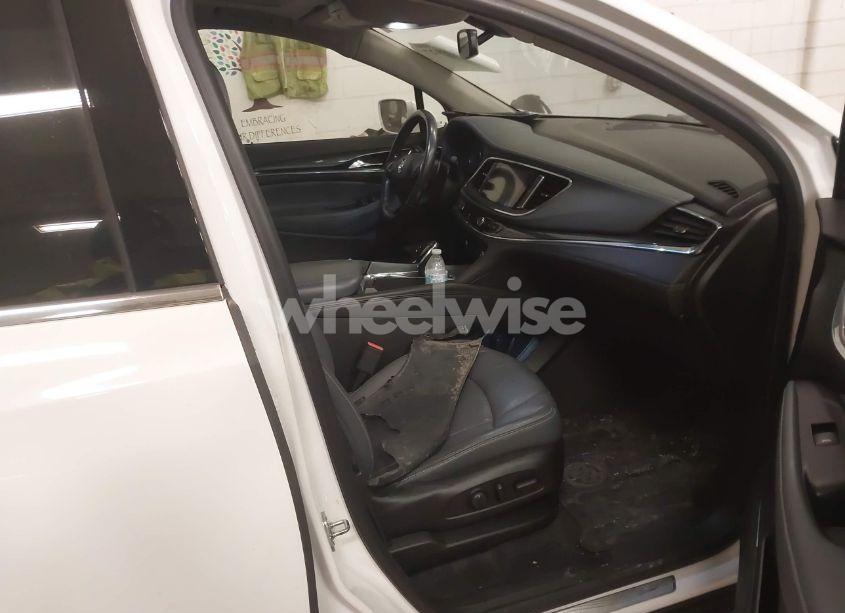 Photo 5 of 2019 Buick Enclave AWD ESSENCE (VIN 5GAEVAKW9KJ126760)