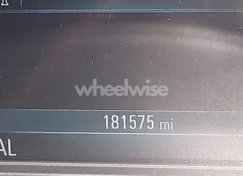 Photo 7 of 2019 Buick Enclave AWD ESSENCE (VIN 5GAEVAKW9KJ286296)