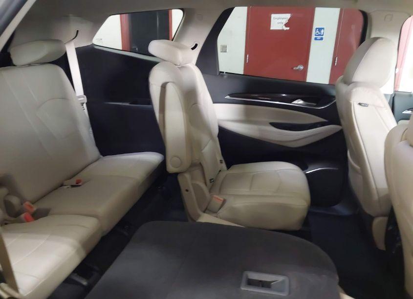 Photo 8 of 2018 Buick Enclave ESSENCE (VIN 5GAEVAKWXJJ254651)