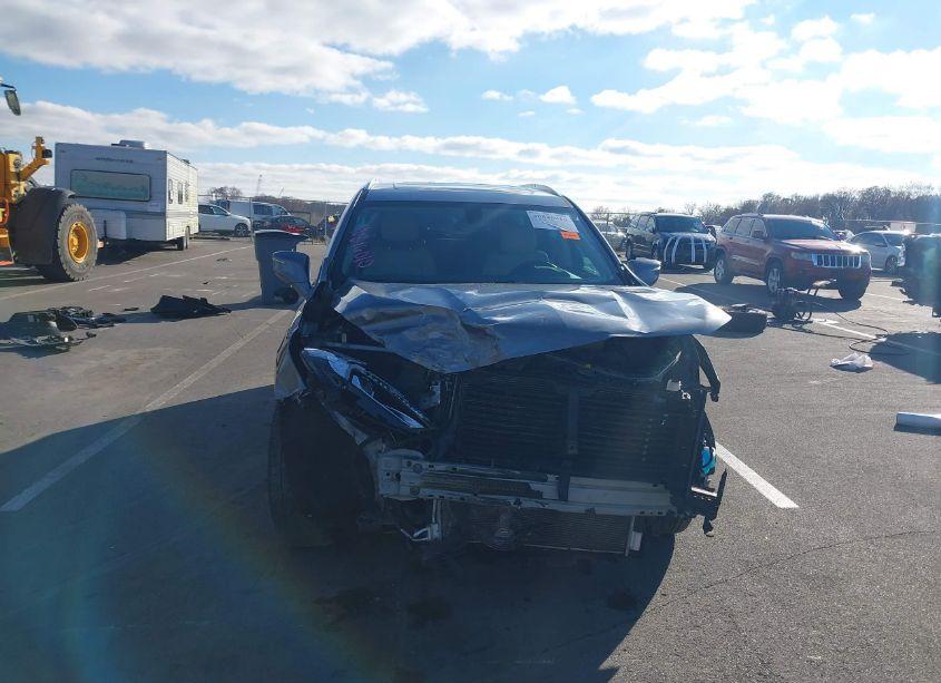 Photo 6 of 2019 Buick Enclave AWD ESSENCE (VIN 5GAEVAKWXKJ199216)