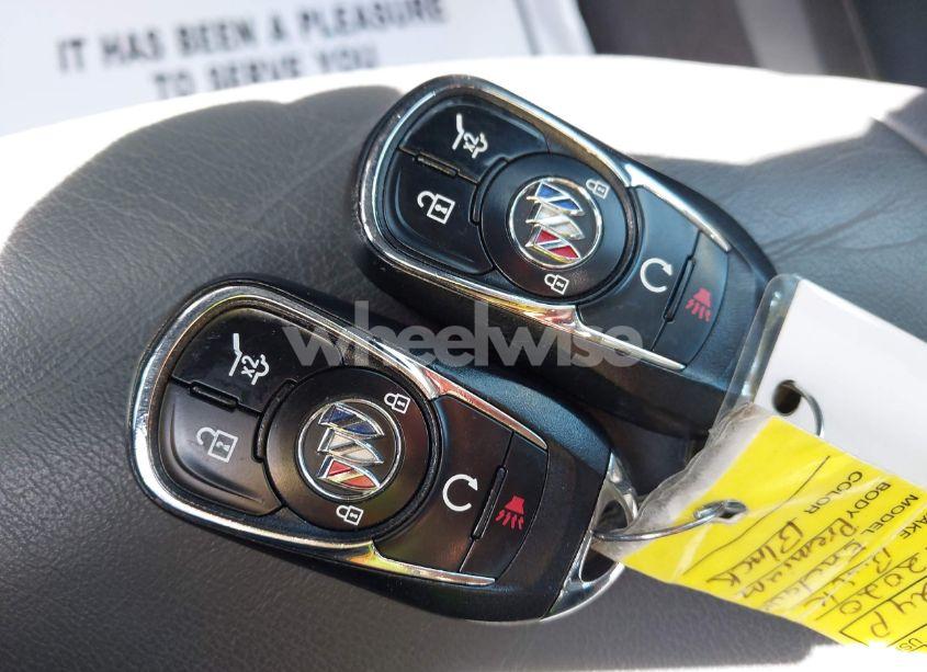 Photo 11 of 2020 Buick Enclave AWD PREMIUM (VIN 5GAEVBKW4LJ186470)