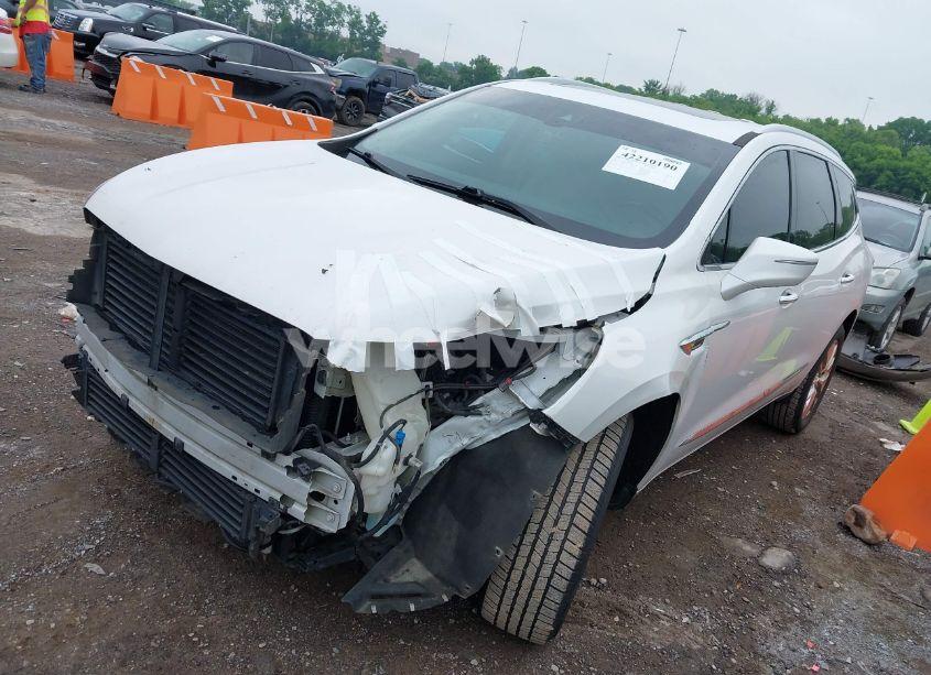 Photo 2 of 2018 Buick Enclave PREMIUM (VIN 5GAEVBKW6JJ174558)