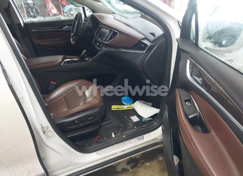 Photo 5 of 2018 Buick Enclave AVENIR (VIN 5GAEVCKW6JJ164814)