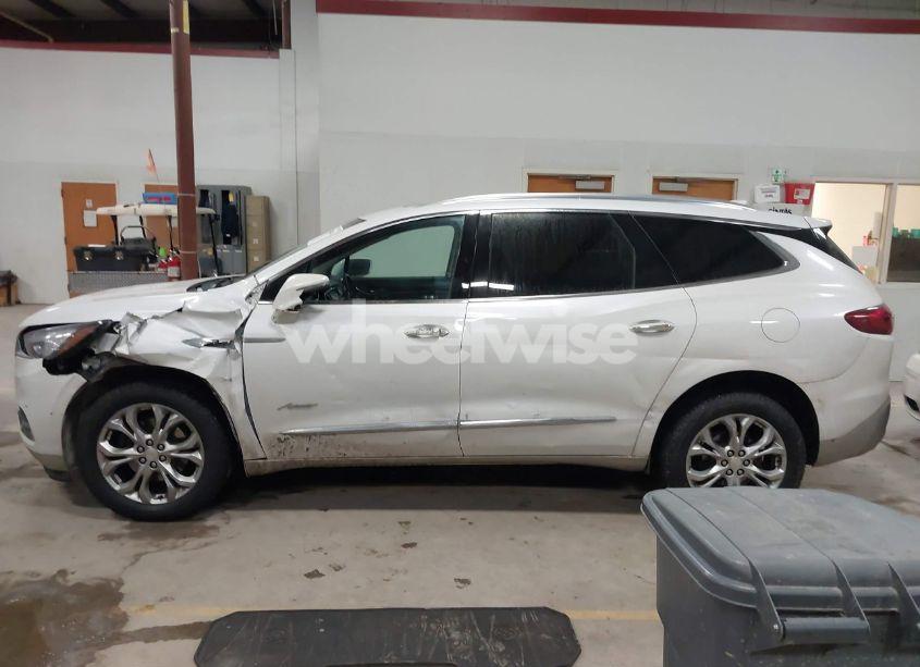 Photo 14 of 2019 Buick Enclave AWD AVENIR (VIN 5GAEVCKW7KJ250392)