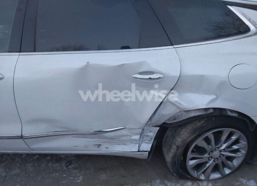 Photo 6 of 2022 Buick Enclave AWD AVENIR (VIN 5GAEVCKW7NJ156565)