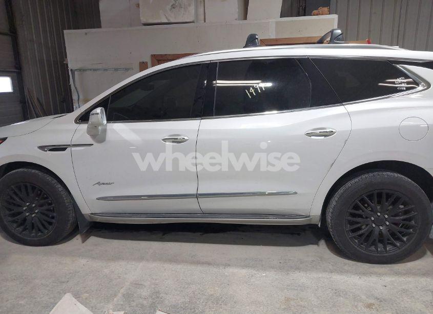 Photo 14 of 2018 Buick Enclave AVENIR (VIN 5GAEVCKW8JJ211499)