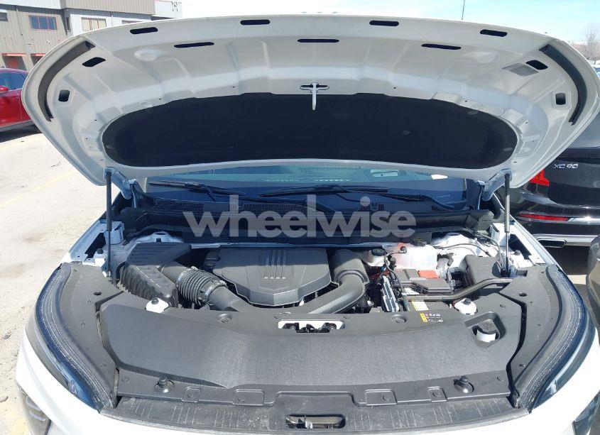 Photo 10 of 2025 Buick Enclave AVENIR FWD (VIN 5GAEVCRS5SJ107023)