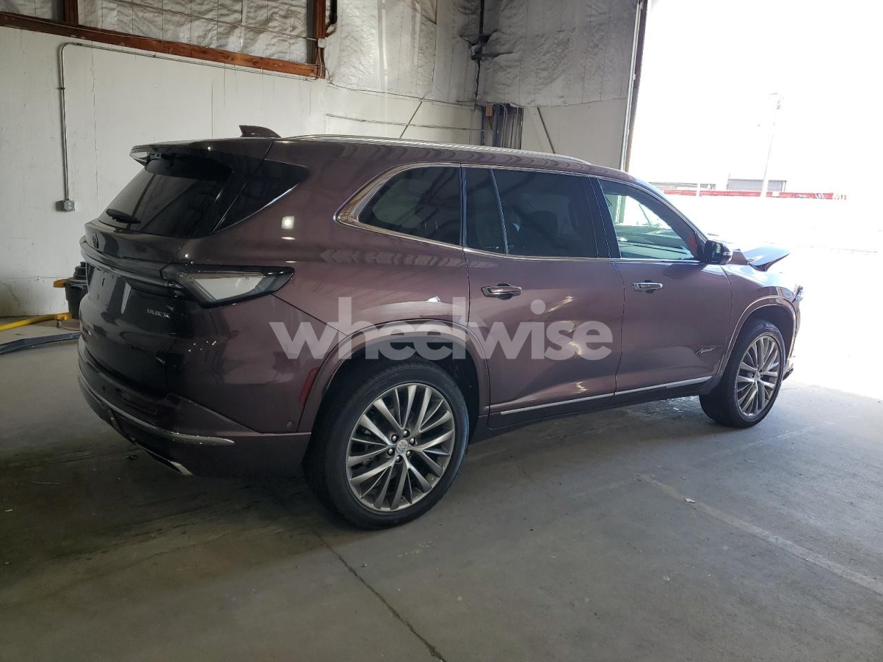 Photo 3 of 2025 BUICK ENCLAVE AVENIR N/A (VIN 5GAEVCRS8SJ284117)