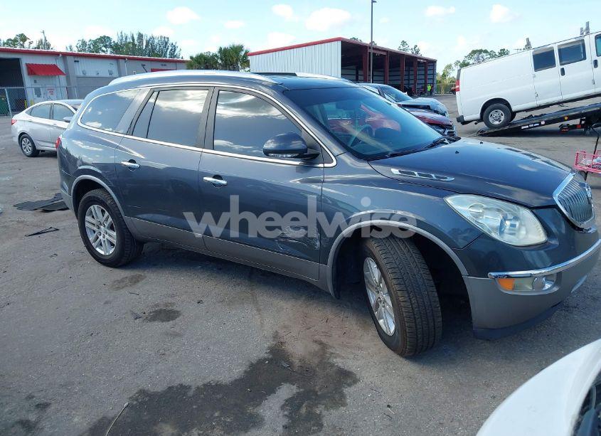 2012 Buick Enclave (VIN 5GAKRAED0CJ392462) main photo