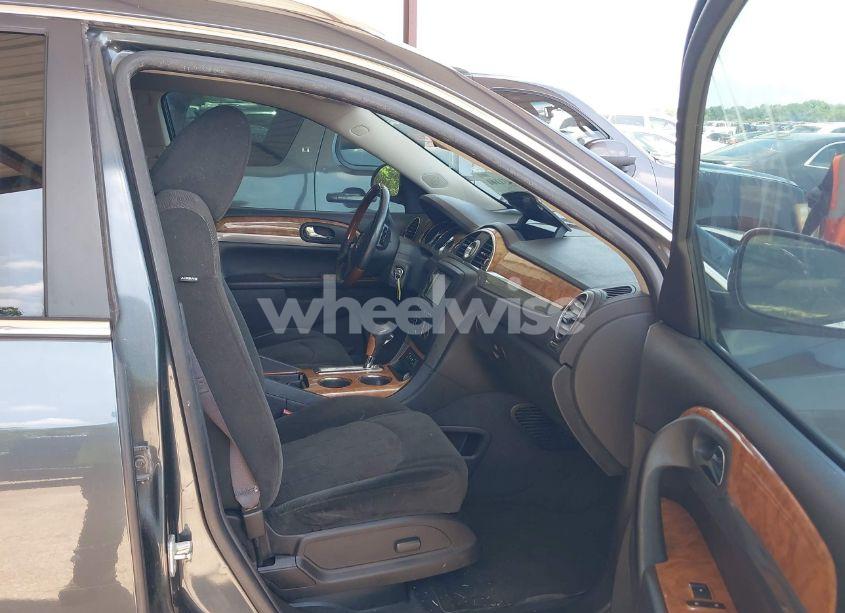 Photo 5 of 2011 Buick Enclave CX (VIN 5GAKRAED2BJ177065)