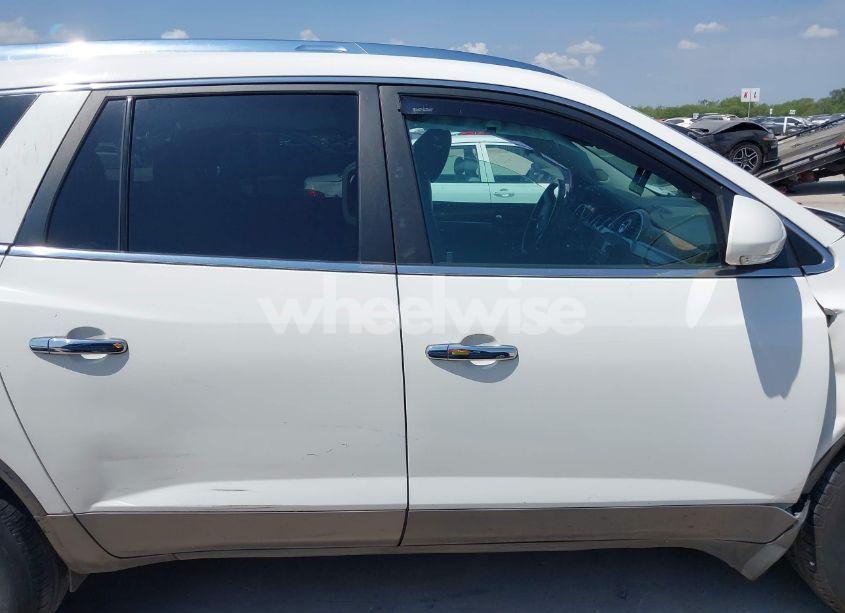 Photo 13 of 2012 Buick Enclave (VIN 5GAKRAED4CJ348030)