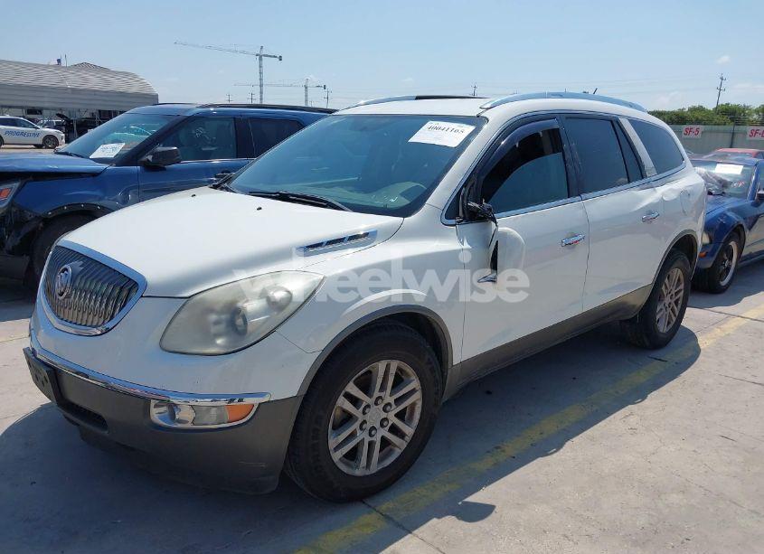 Photo 2 of 2012 Buick Enclave (VIN 5GAKRAED4CJ348030)