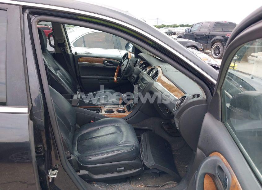 Photo 5 of 2012 Buick Enclave (VIN 5GAKRAED6CJ321282)