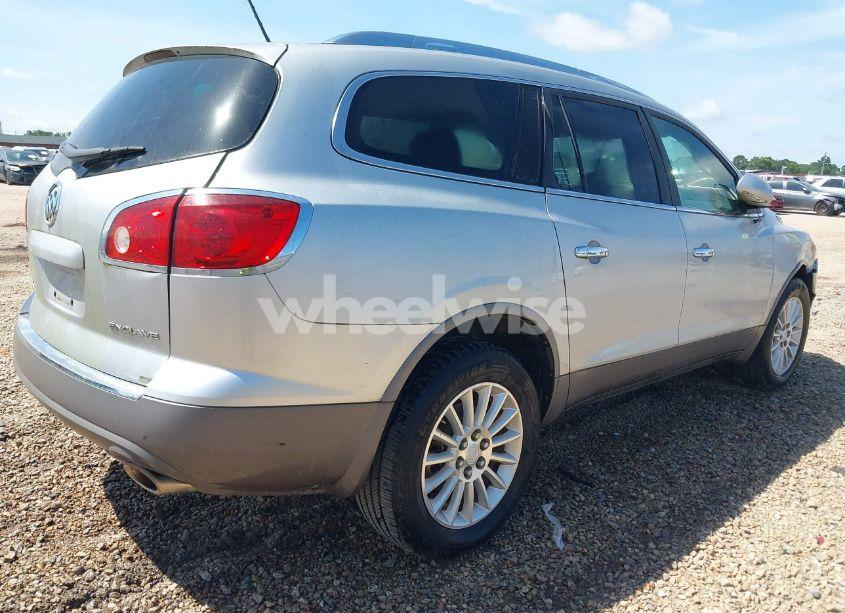 Photo 4 of 2012 Buick Enclave (VIN 5GAKRAED8CJ175340)