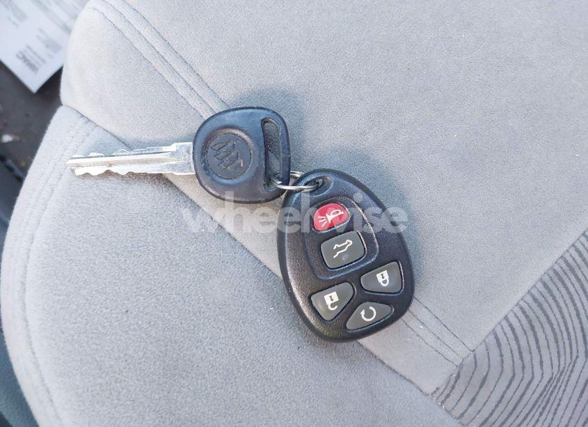 Photo 11 of 2015 Buick Enclave CONVENIENCE (VIN 5GAKRAKD1FJ239940)