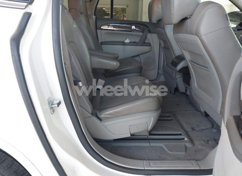 Photo 8 of 2015 Buick Enclave CONVENIENCE (VIN 5GAKRAKD9FJ270756)