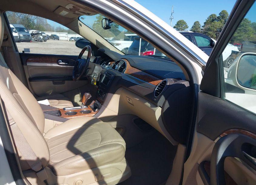 Photo 5 of 2011 Buick Enclave 1XL (VIN 5GAKRBED0BJ306541)