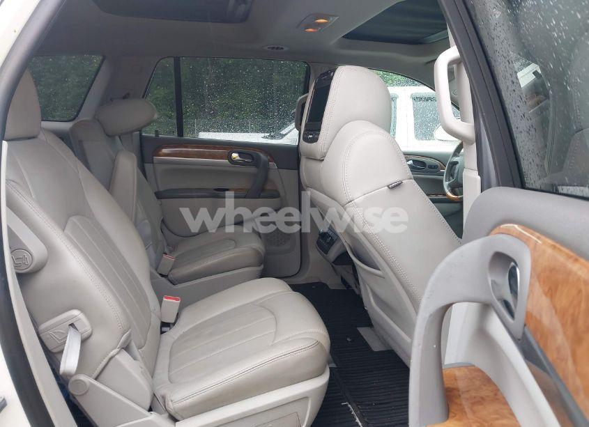 Photo 8 of 2011 Buick Enclave 1XL (VIN 5GAKRBED0BJ335764)