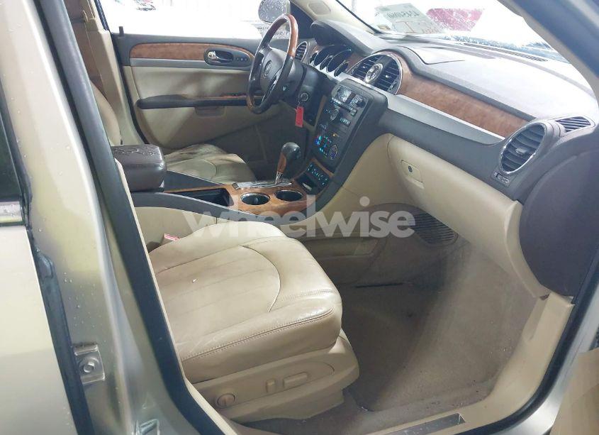 Photo 5 of 2011 Buick Enclave 1XL (VIN 5GAKRBED1BJ140983)