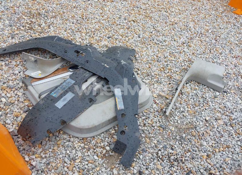 Photo 12 of 2011 Buick Enclave 1XL (VIN 5GAKRBED1BJ304345)