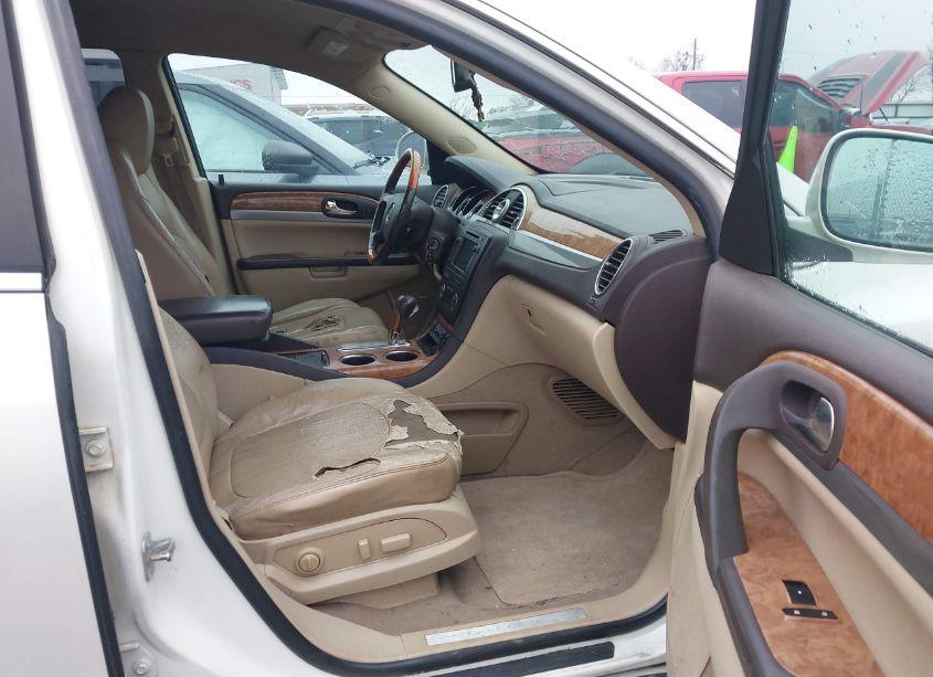 Photo 5 of 2011 Buick Enclave 1XL (VIN 5GAKRBED2BJ375537)