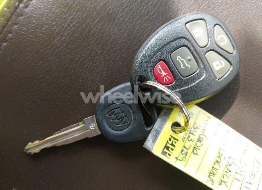 Photo 11 of 2011 Buick Enclave 1XL (VIN 5GAKRBED3BJ343759)