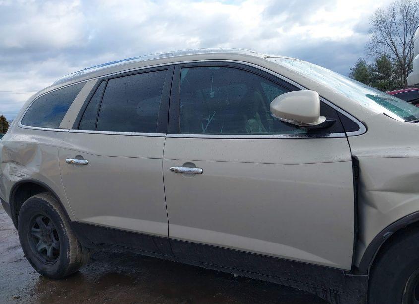 Photo 13 of 2011 Buick Enclave 1XL (VIN 5GAKRBED3BJ412871)