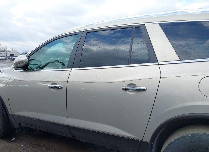 Photo 14 of 2011 Buick Enclave 1XL (VIN 5GAKRBED3BJ412871)