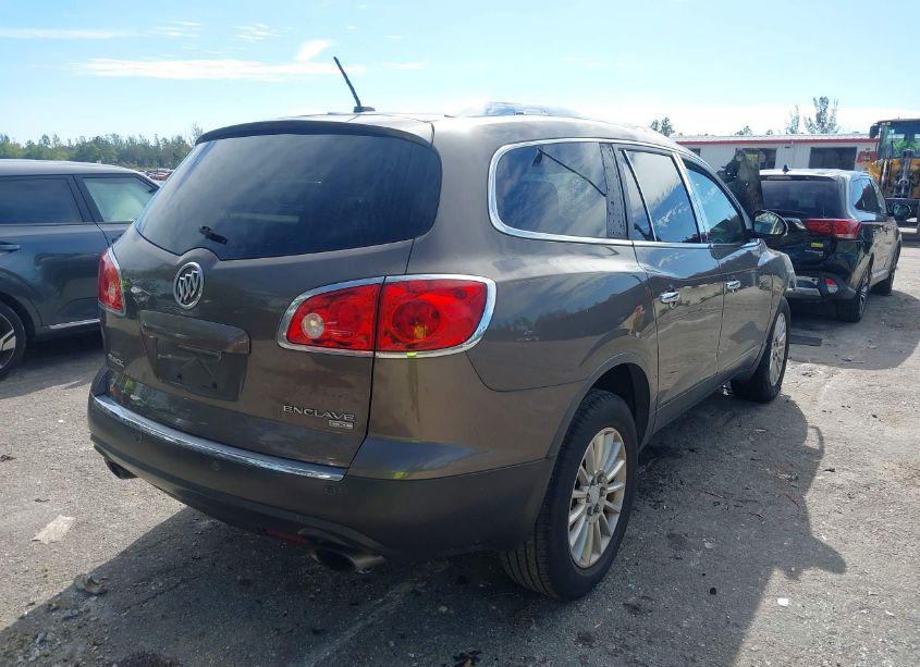 Photo 4 of 2011 Buick Enclave 1XL (VIN 5GAKRBED4BJ282485)