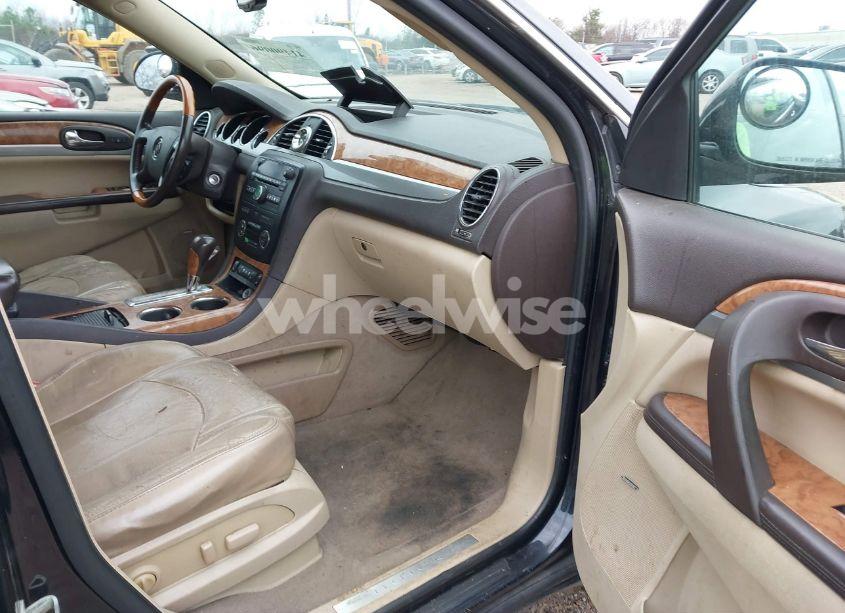 Photo 5 of 2011 Buick Enclave 1XL (VIN 5GAKRBED4BJ352888)