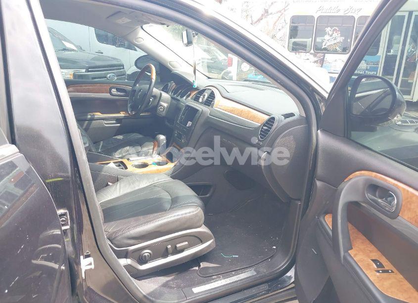 Photo 5 of 2011 Buick Enclave 1XL (VIN 5GAKRBED5BJ242402)