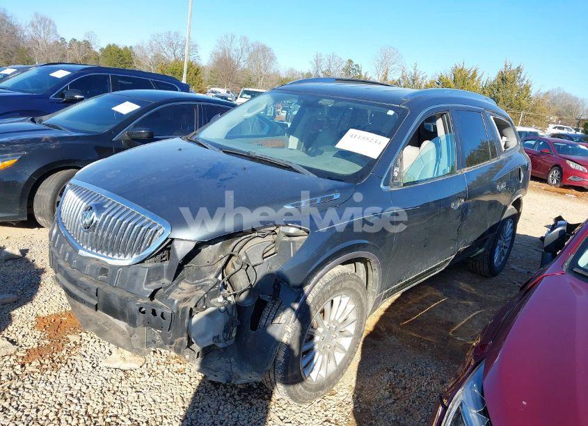 Photo 2 of 2011 Buick Enclave 1XL (VIN 5GAKRBED5BJ368775)
