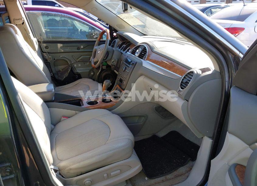 Photo 5 of 2011 Buick Enclave 1XL (VIN 5GAKRBED5BJ368775)