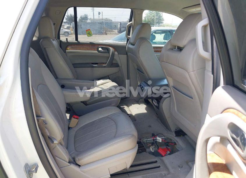 Photo 8 of 2011 Buick Enclave 1XL (VIN 5GAKRBED5BJ392994)