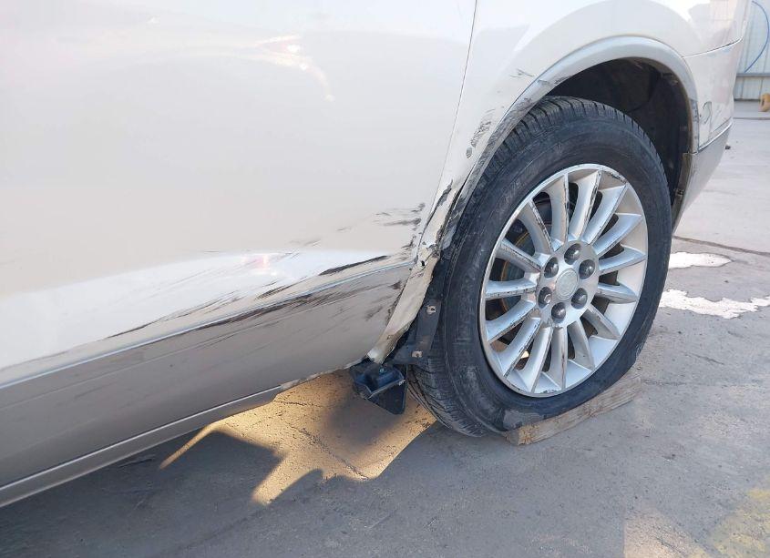 Photo 17 of 2011 Buick Enclave 1XL (VIN 5GAKRBED6BJ153213)