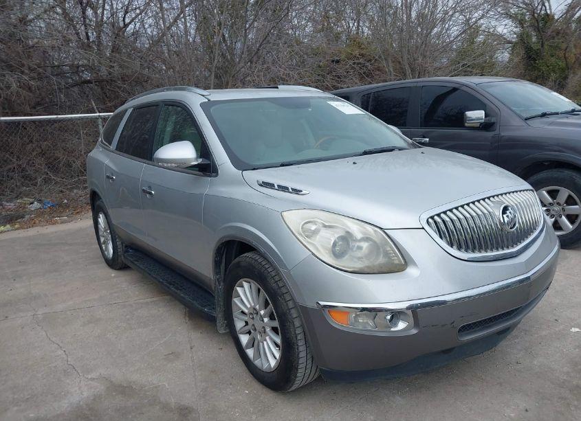2011 Buick Enclave 1XL (VIN 5GAKRBED6BJ155771) main photo
