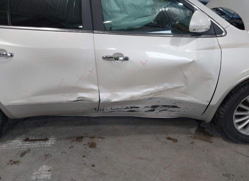 Photo 6 of 2011 Buick Enclave 1XL (VIN 5GAKRBED6BJ394298)