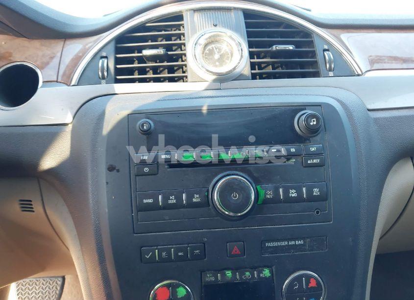 Photo 17 of 2011 Buick Enclave 1XL (VIN 5GAKRBED7BJ140728)