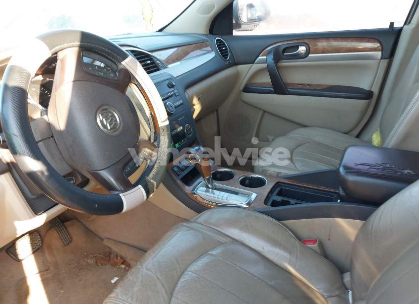 Photo 5 of 2011 Buick Enclave 1XL (VIN 5GAKRBED7BJ140728)