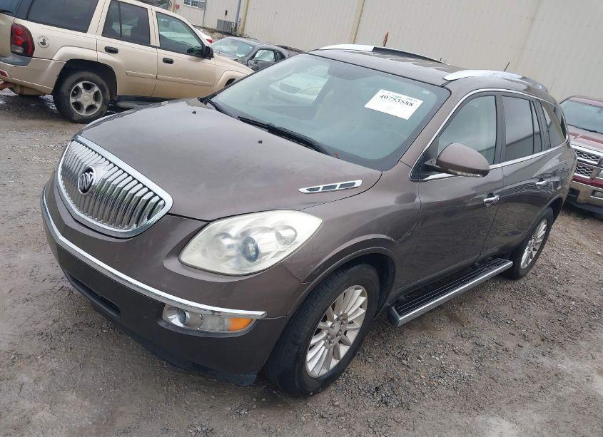 Photo 2 of 2011 Buick Enclave 1XL (VIN 5GAKRBED8BJ190117)