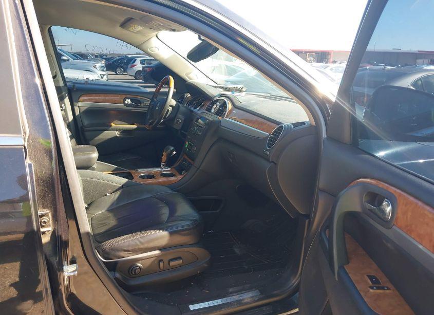 Photo 5 of 2011 Buick Enclave 1XL (VIN 5GAKRBED8BJ211032)