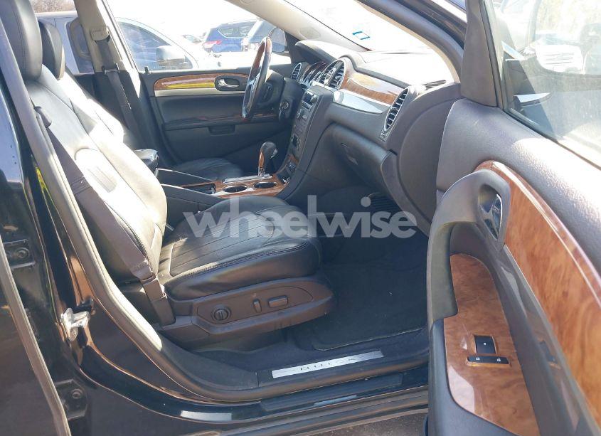 Photo 5 of 2011 Buick Enclave 1XL (VIN 5GAKRBED8BJ295675)