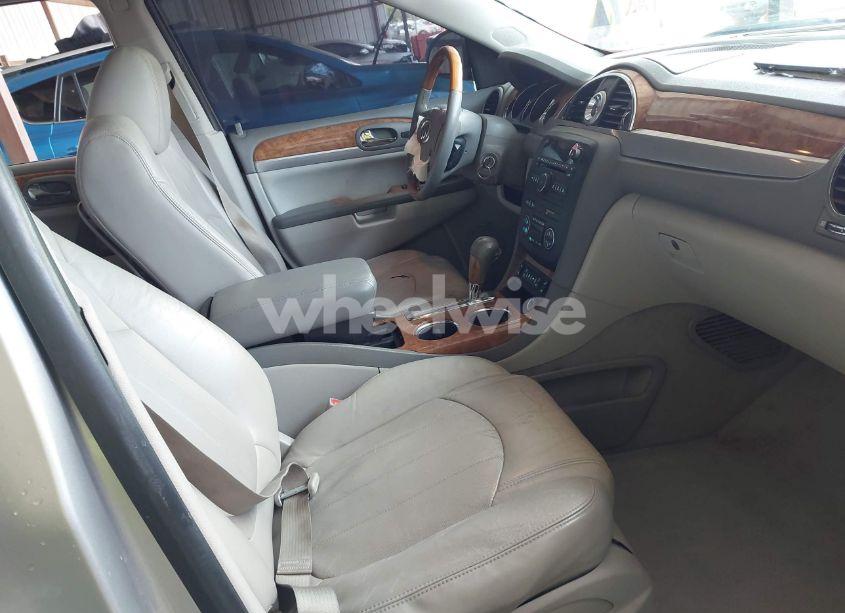 Photo 5 of 2011 Buick Enclave 1XL (VIN 5GAKRBED8BJ299693)