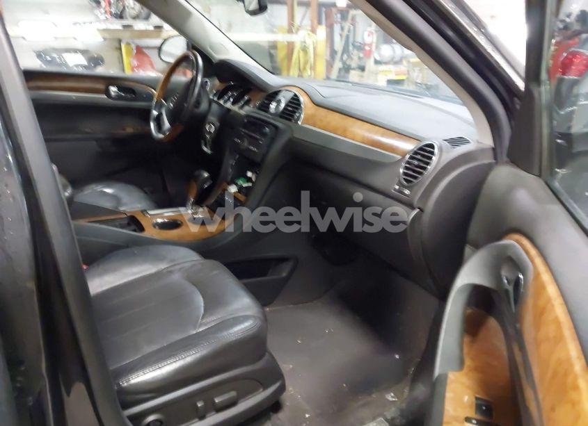 Photo 5 of 2011 Buick Enclave 1XL (VIN 5GAKRBED9BJ191034)