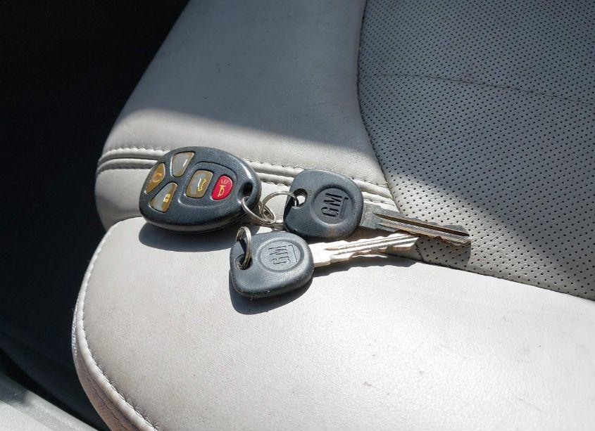 Photo 11 of 2011 Buick Enclave 1XL (VIN 5GAKRBEDXBJ151951)